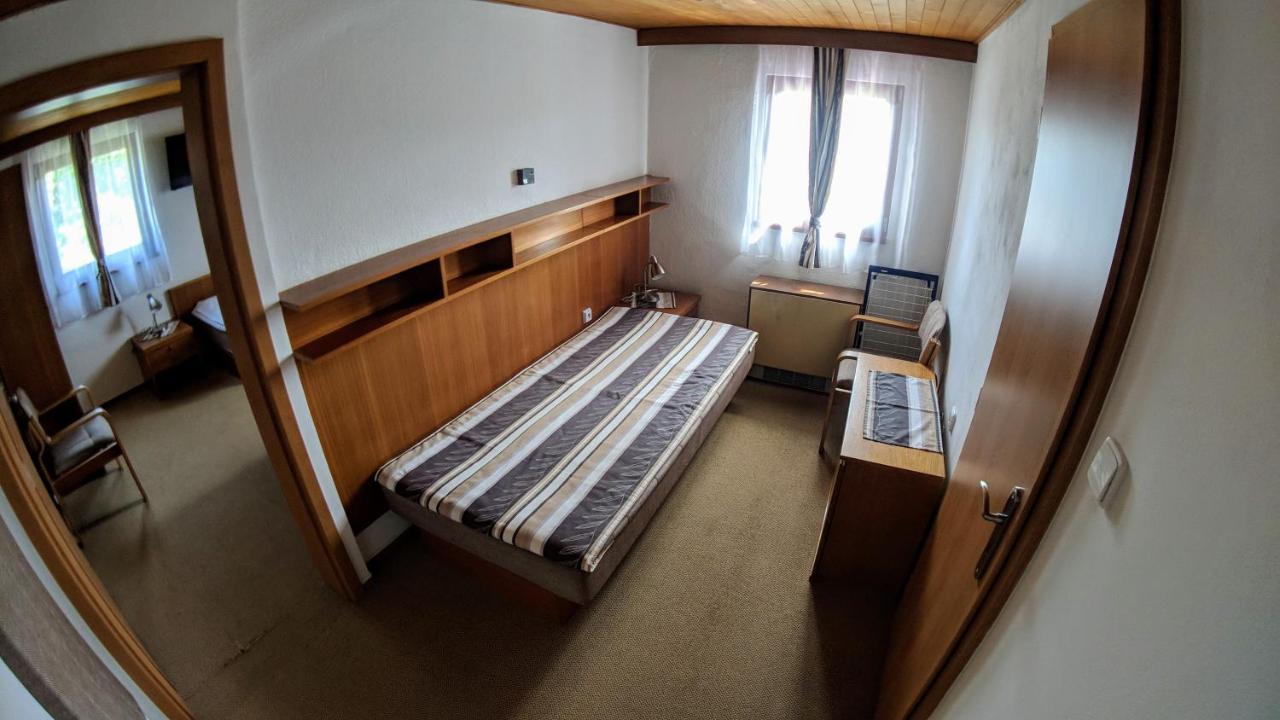 Hotel Bouda Jana Pec pod Snezkou Exterior foto